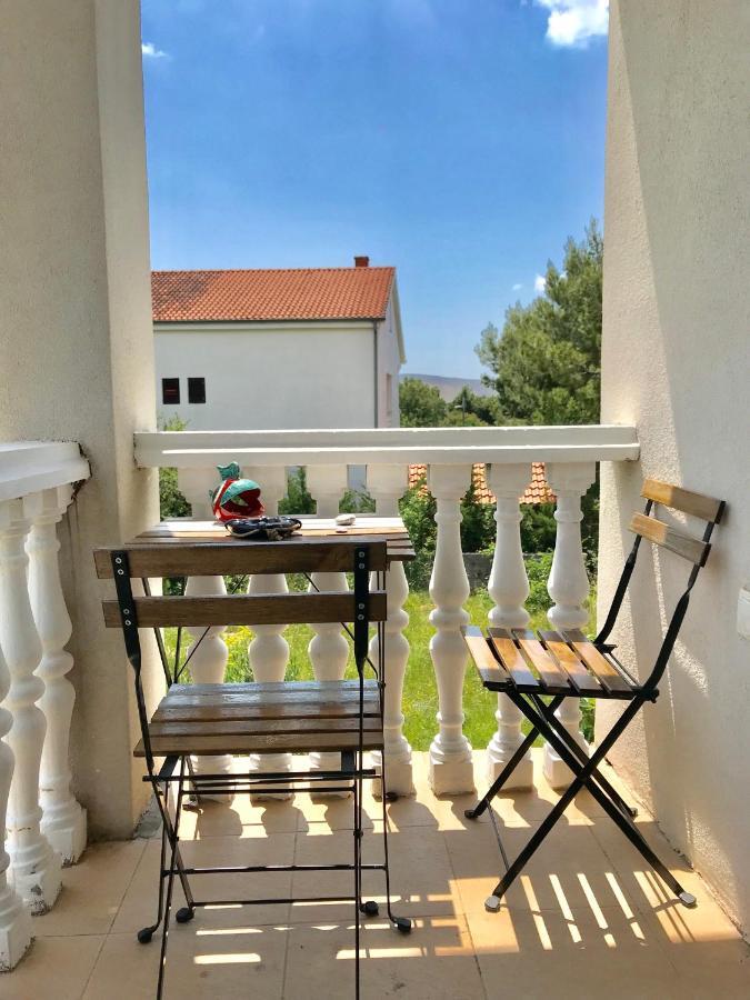 Apartment Pepa Стариград-Пакленица Экстерьер фото